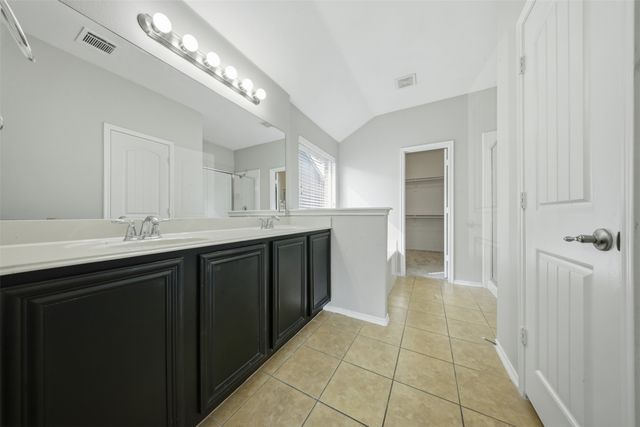 2007 Sterling Gate Drive, Heartland, TX 75126