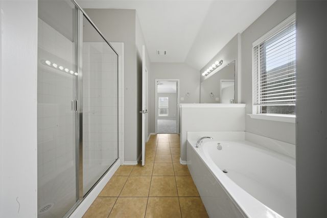 2007 Sterling Gate Drive, Heartland, TX 75126