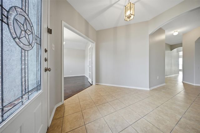 2007 Sterling Gate Drive, Heartland, TX 75126