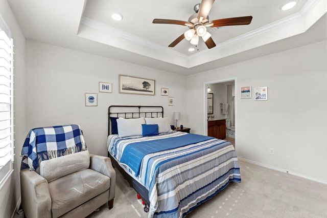 410 Thistle Thorn Drive, The Woodlands, TX 77382