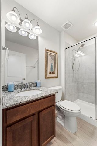 410 Thistle Thorn Drive, The Woodlands, TX 77382