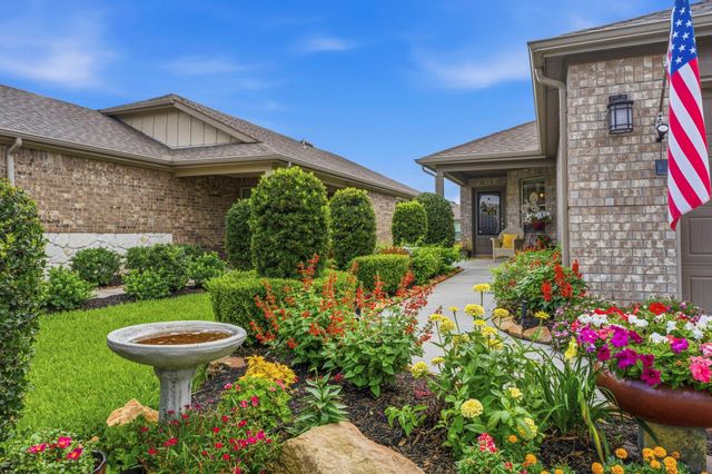410 Thistle Thorn Drive, The Woodlands, TX 77382