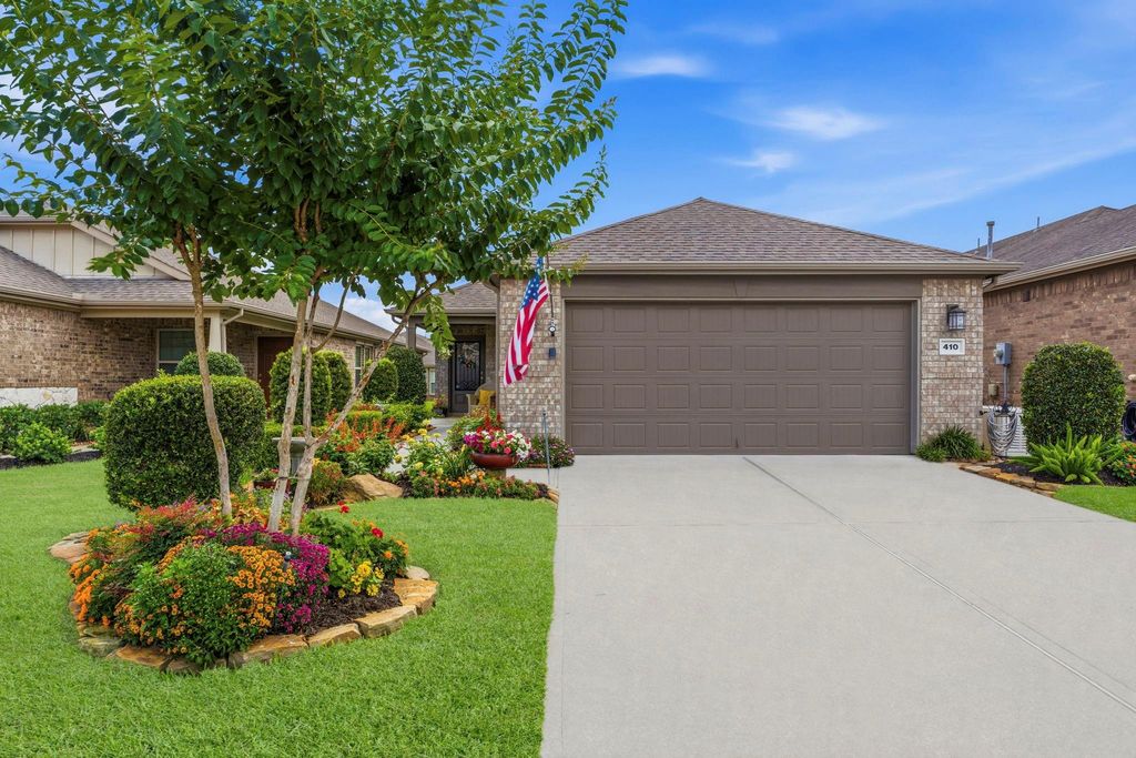 410 Thistle Thorn Drive, The Woodlands, TX 77382