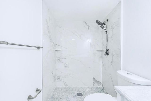 600 Parkview Drive 718, Hallandale Beach, FL 33009