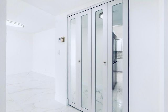 600 Parkview Drive 718, Hallandale Beach, FL 33009