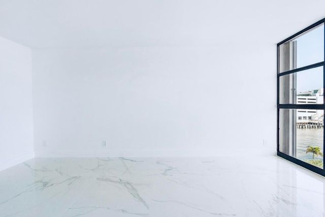 600 Parkview Drive 718, Hallandale Beach, FL 33009