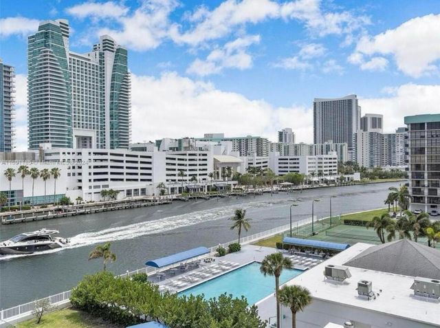 600 Parkview Drive 718, Hallandale Beach, FL 33009