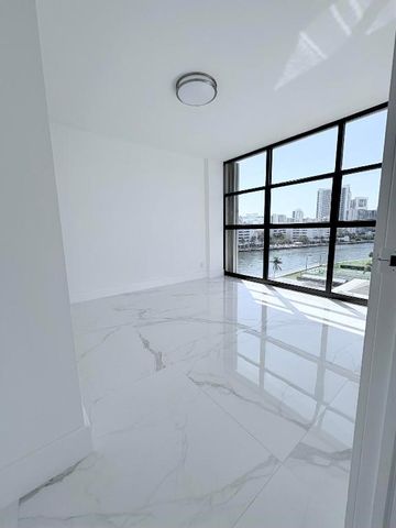 600 Parkview Drive 718, Hallandale Beach, FL 33009