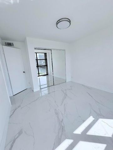 600 Parkview Drive 718, Hallandale Beach, FL 33009