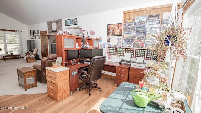 688 Champs Rd, Bonners Ferry, ID 83805