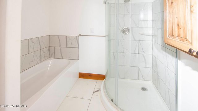 688 Champs Rd, Bonners Ferry, ID 83805
