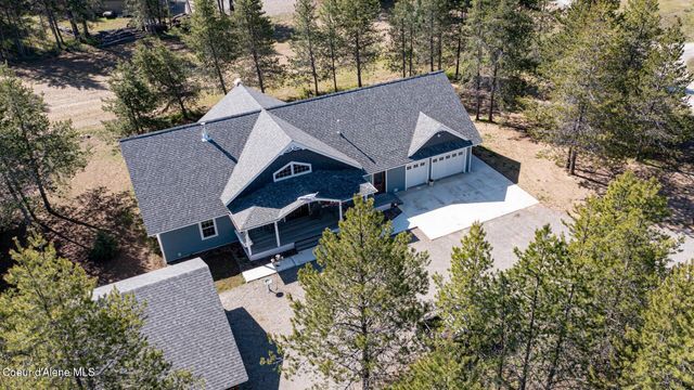 688 Champs Rd, Bonners Ferry, ID 83805