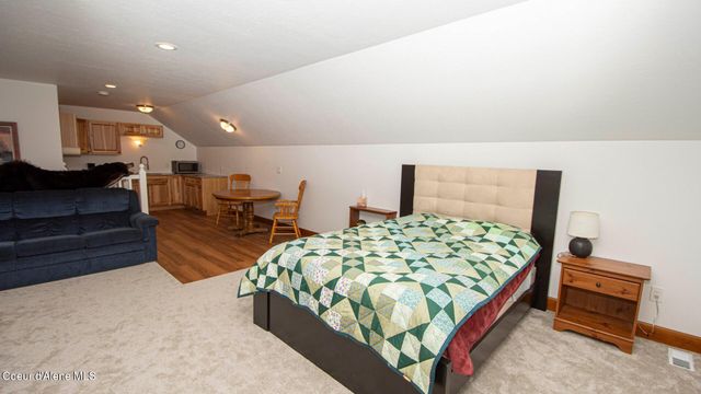 688 Champs Rd, Bonners Ferry, ID 83805