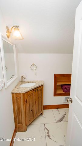 688 Champs Rd, Bonners Ferry, ID 83805