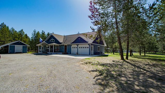 688 Champs Rd, Bonners Ferry, ID 83805