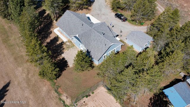 688 Champs Rd, Bonners Ferry, ID 83805