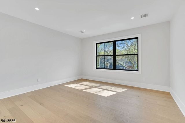 34 Townsend Dr, Florham Park Boro, NJ 07932