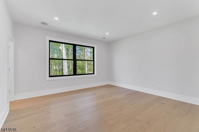 34 Townsend Dr, Florham Park Boro, NJ 07932