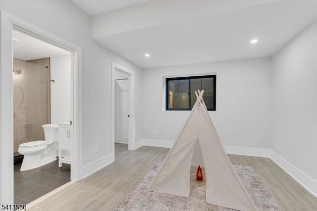 34 Townsend Dr, Florham Park Boro, NJ 07932
