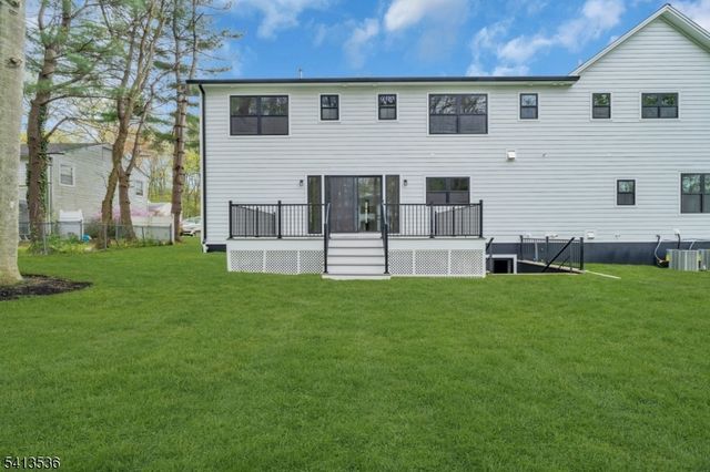34 Townsend Dr, Florham Park Boro, NJ 07932