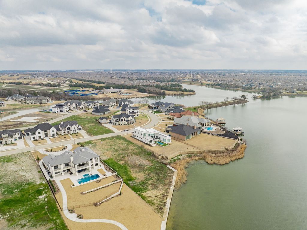 2006 Noe Boulevard, Heath, TX 75126