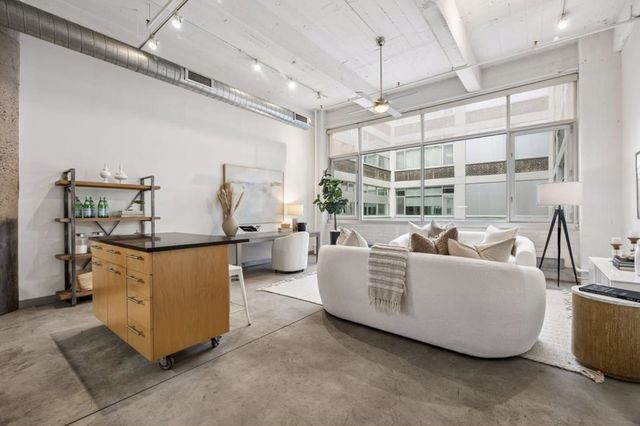 700 N Washington Avenue 419, Minneapolis, MN 55401