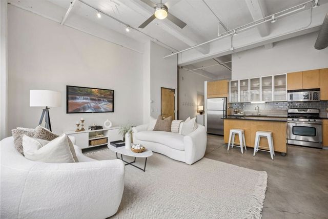 700 N Washington Avenue 419, Minneapolis, MN 55401