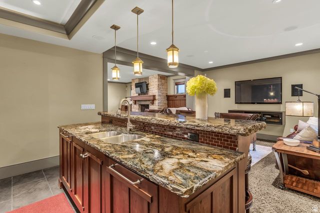 1733 S SUGARHOUSE LN, Salt Lake City, UT 84108