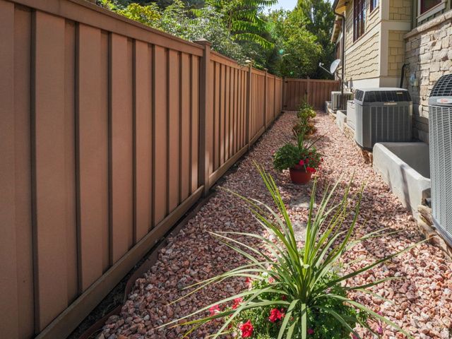 1733 S SUGARHOUSE LN, Salt Lake City, UT 84108