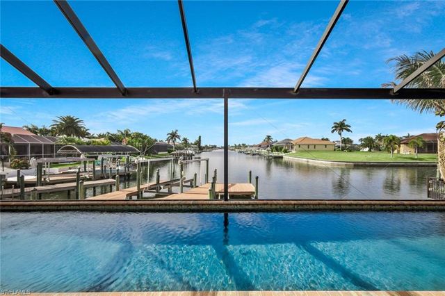 2724 Gleason PKWY, Cape Coral, FL 33914