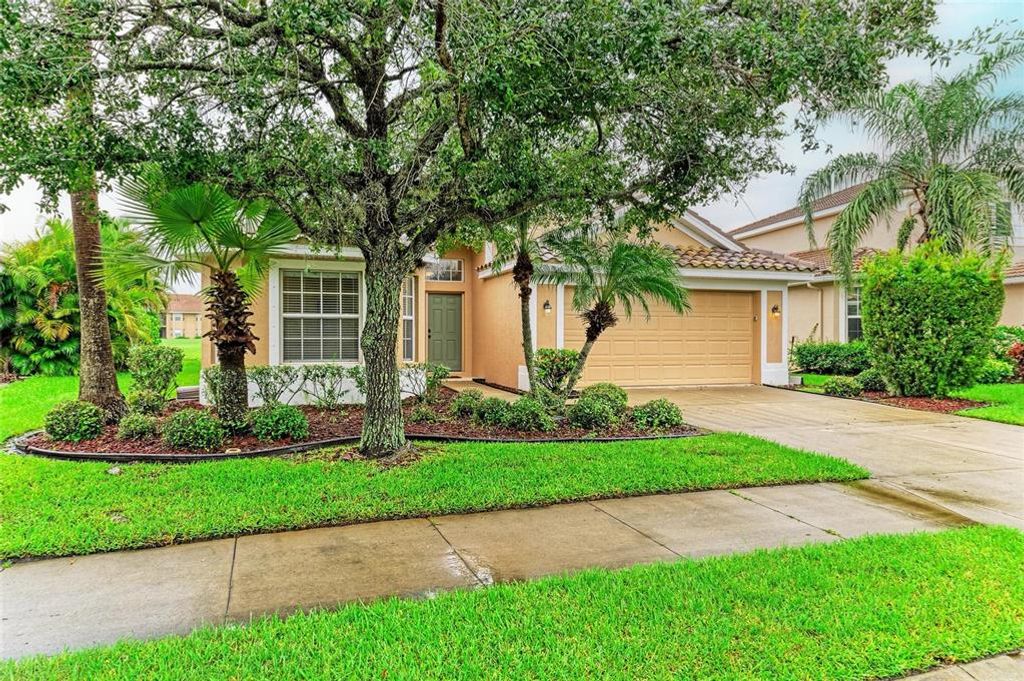 8664 STONE HARBOUR LOOP, Bradenton, FL 34212