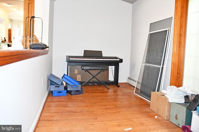 210 W MAIN ST, Cecilton, MD 21913