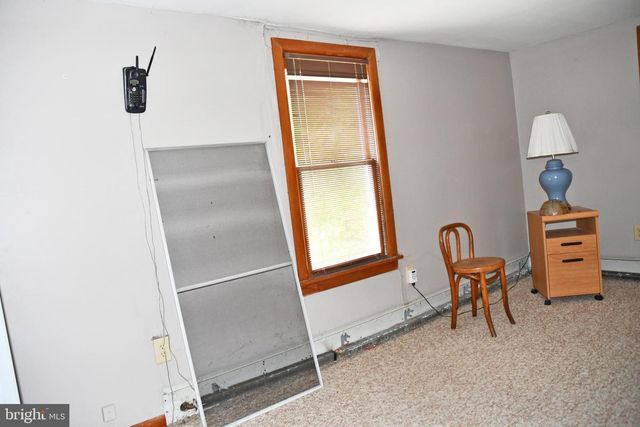 210 W MAIN ST, Cecilton, MD 21913