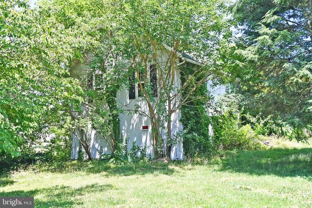210 W MAIN ST, Cecilton, MD 21913
