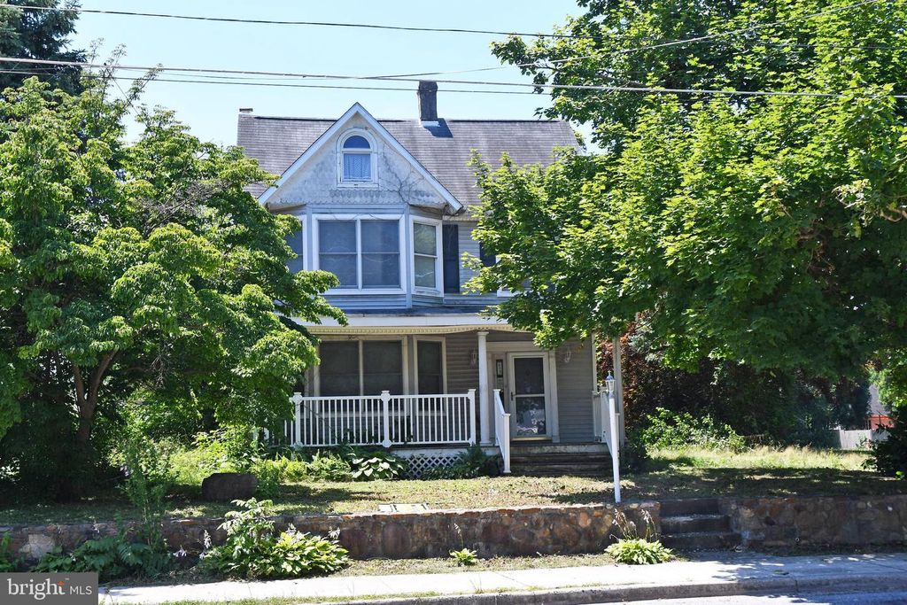 210 W MAIN ST, Cecilton, MD 21913