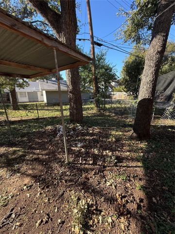 7116 Monterrey Drive, Fort Worth, TX 76112