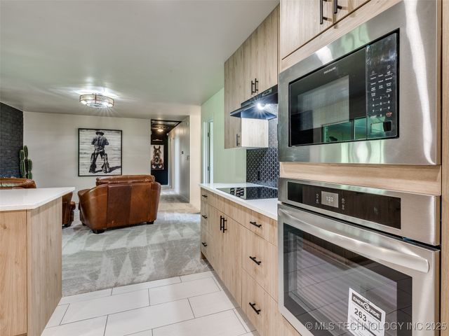 701 W 41st Street, Sand Springs, OK 74063