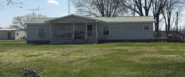 5343 King Robert Ln, Westmoreland, TN 37186