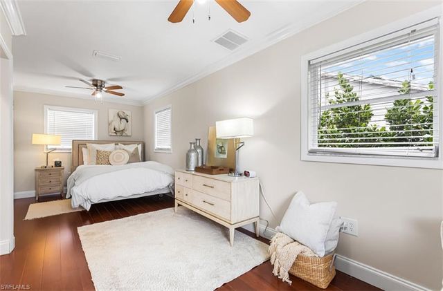 3950 Mohawk PL, Naples, FL 34112