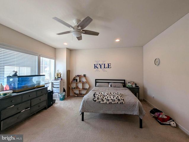 3300 PIETRO WAY, Philadelphia, PA 19145