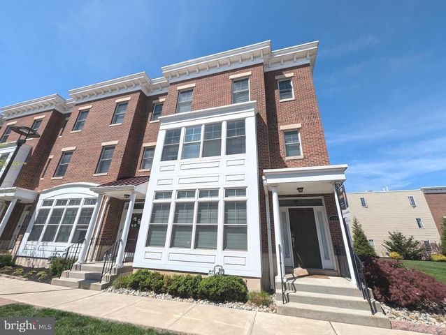 3300 PIETRO WAY, Philadelphia, PA 19145