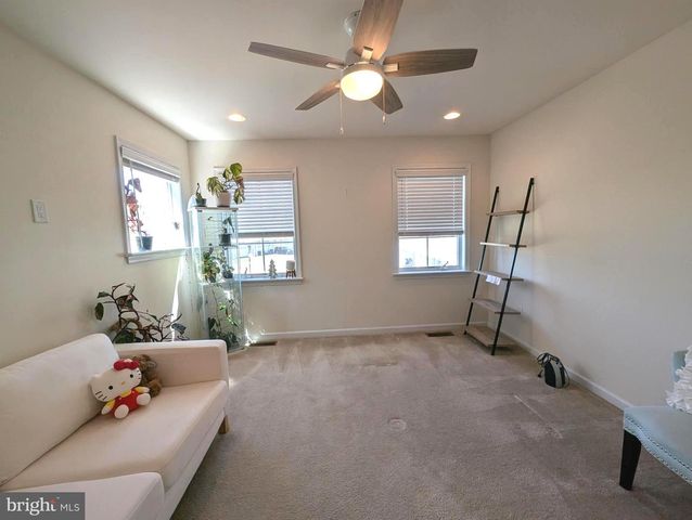 3300 PIETRO WAY, Philadelphia, PA 19145