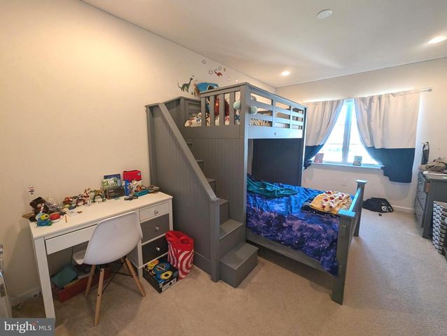 3300 PIETRO WAY, Philadelphia, PA 19145