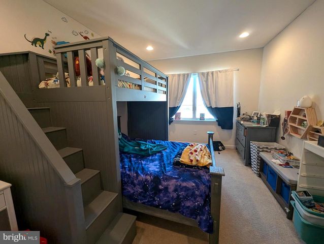 3300 PIETRO WAY, Philadelphia, PA 19145