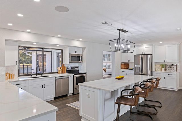 8950 BAYWOOD PARK DRIVE, Seminole, FL 33777