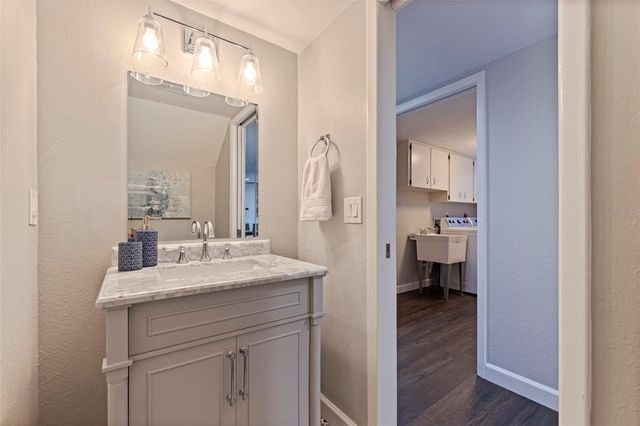 8950 BAYWOOD PARK DRIVE, Seminole, FL 33777