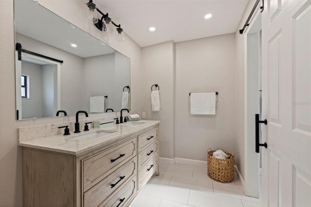 8950 BAYWOOD PARK DRIVE, Seminole, FL 33777