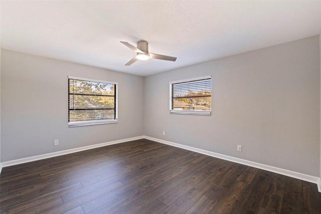 8950 BAYWOOD PARK DRIVE, Seminole, FL 33777