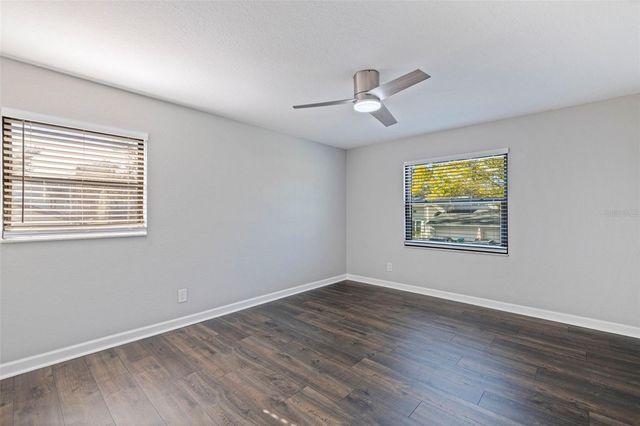 8950 BAYWOOD PARK DRIVE, Seminole, FL 33777