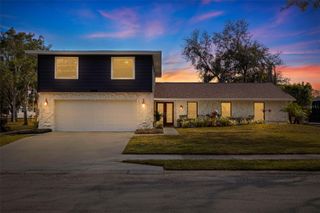 8950 BAYWOOD PARK DRIVE, Seminole, FL 33777